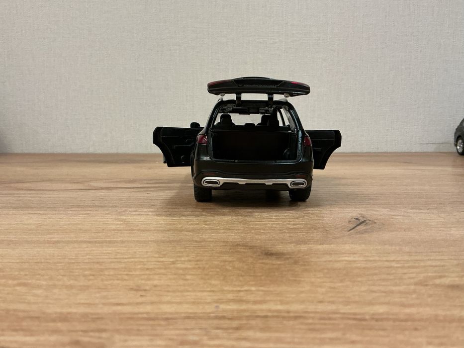 Игрушка машинка, мерседес