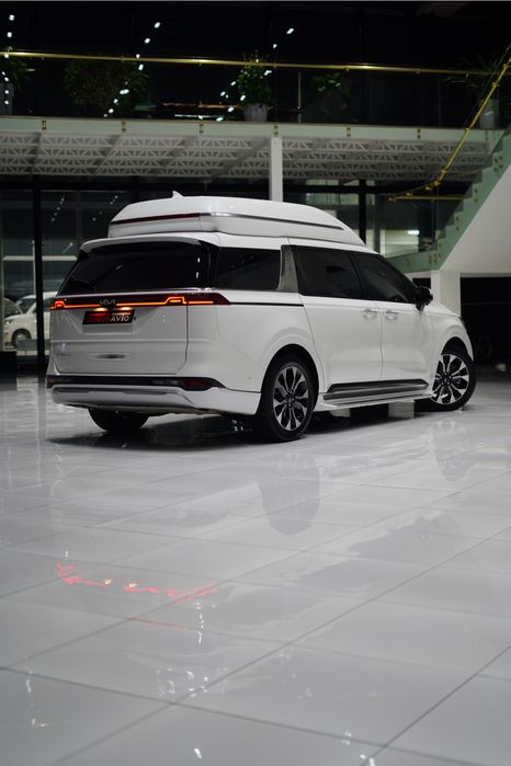 Kia Carnival Hi Limousine