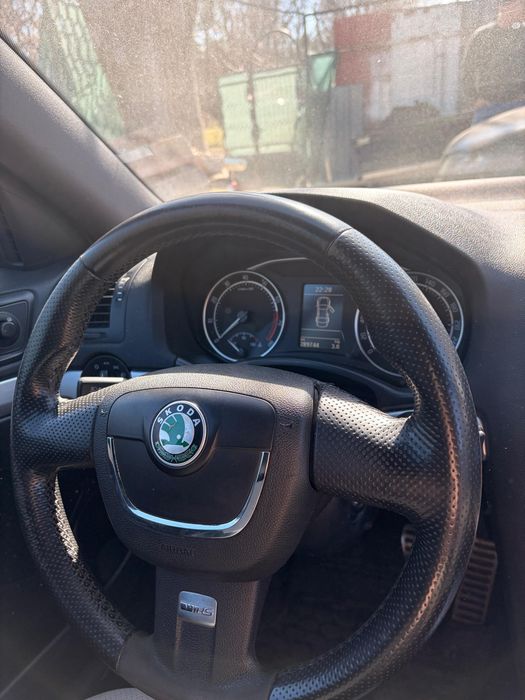 Skoda Octavia vRS 2.0 TFSI (200 к.с.)