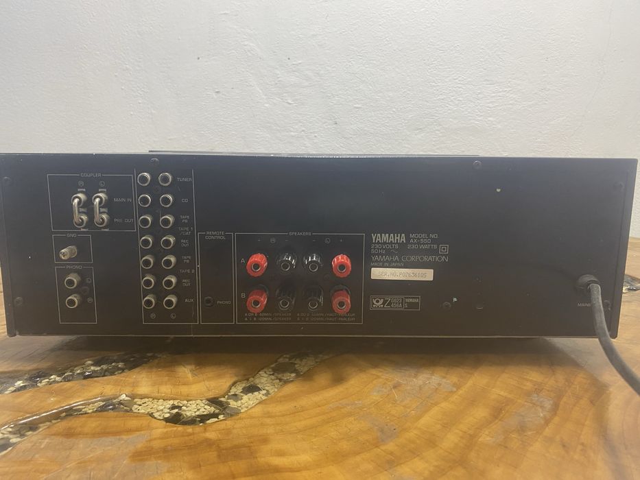 Statie / amplificator yamaha AX 550