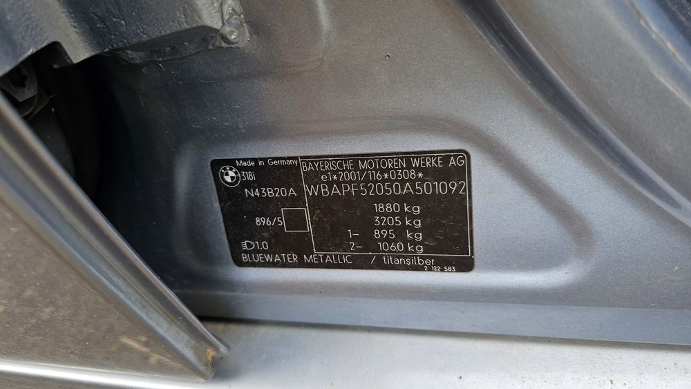 Bara stop portbagaj trager far capota aripi Bmw 318i vvt Piese