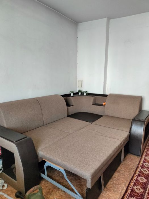 Продам шикарный диван в хорошем состоянии