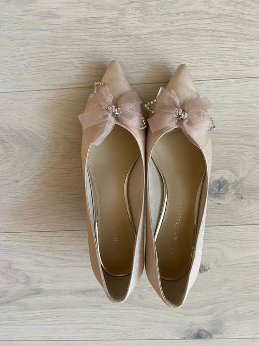 Продаётся новые женские обуви