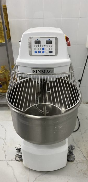 Продается промышлленный тестомес SINMAG SM2-50T