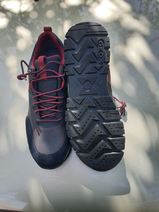 Skechers Waterproof 44 transport gratuit