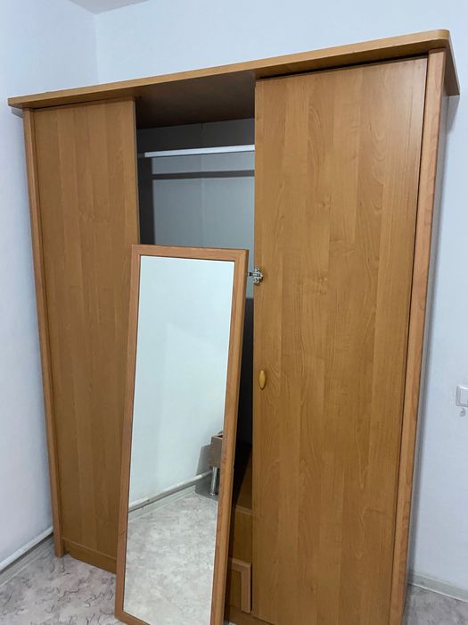 Продам шкаф б/у состояния