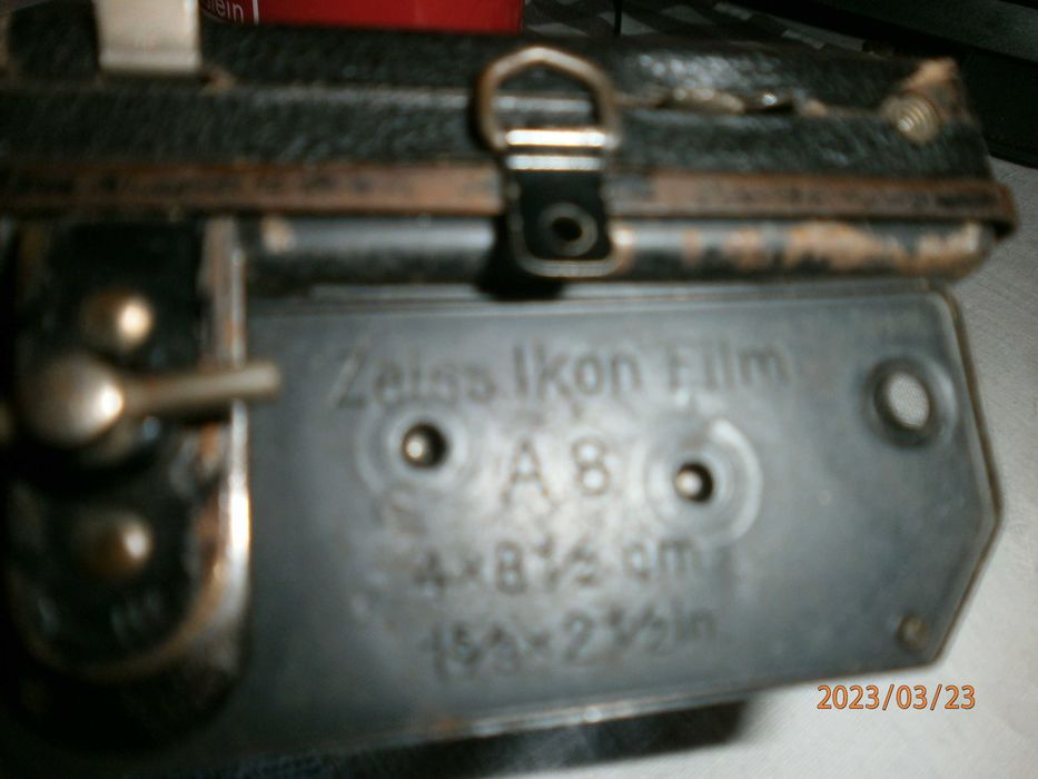 Фотоапарат Zeiss Ikon Baby Box Tengor 54/18 1930 година.
