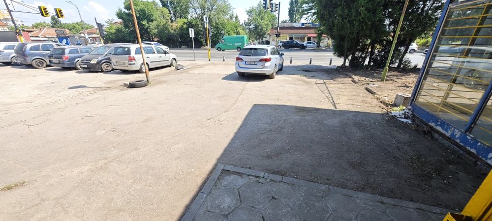 Дава се под наем Промишлена сграда в София, Люлин 8 - 350 кв.м за 1683 € - Снимка #1