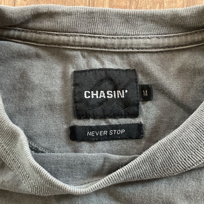 Блуза с графични елементи