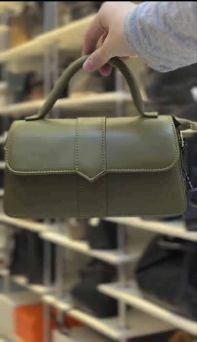 Продаю сумки новые срочно