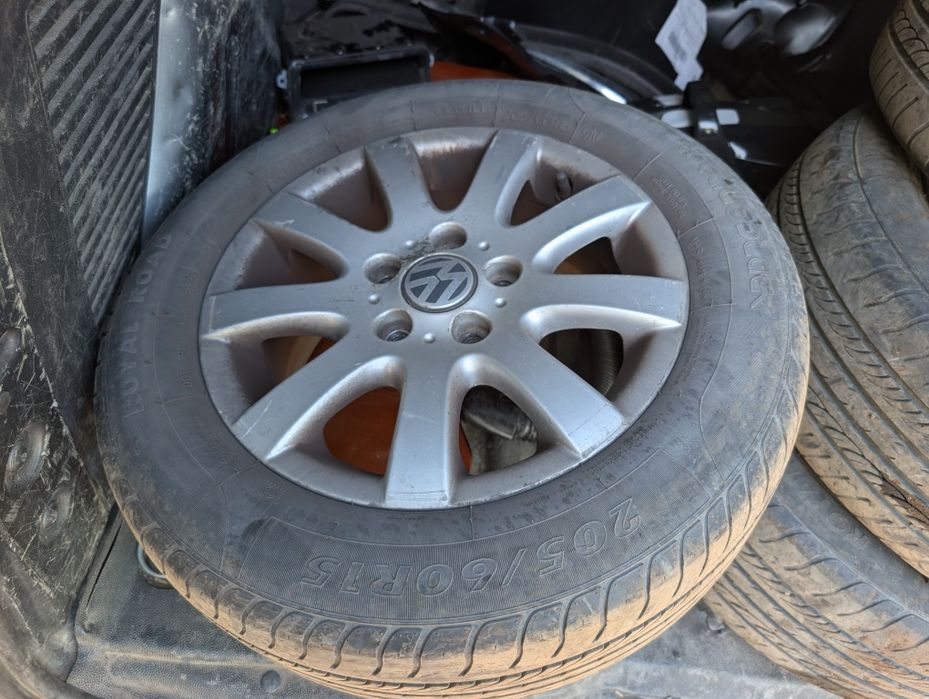 Jante Golf 5 R15 cu anvelope 205 60 R15 Vara