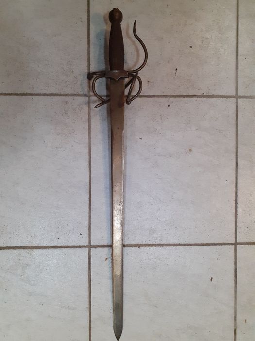 Средновековни мечове,Толедо,меч,сабя,шпага,рапира,ятаган,кортик,щик