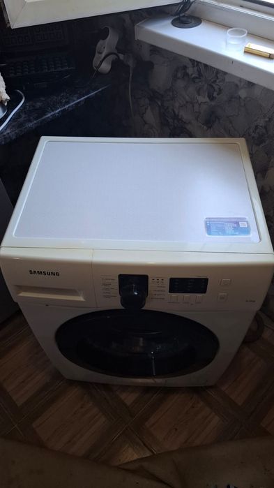 Продам стиральную машинку