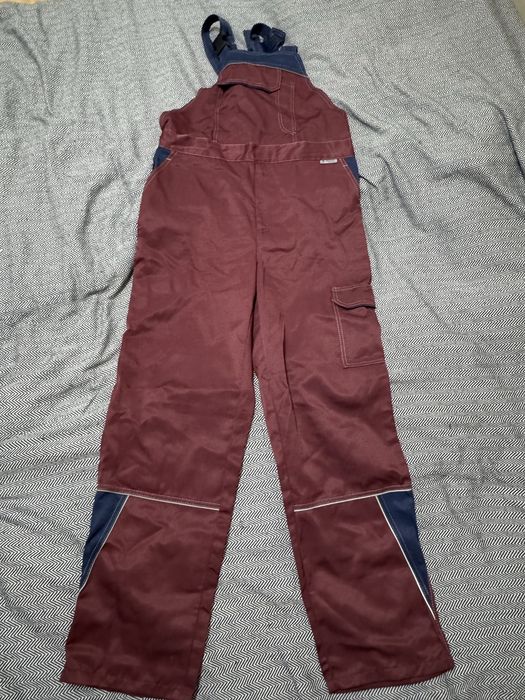 Продам новую спецодежду.