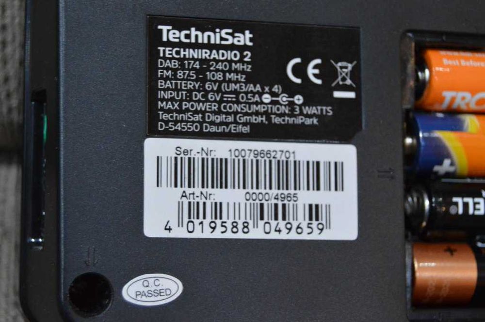 Radio portabil TechniSat TECHNIRADIO 2 FM si Dab+