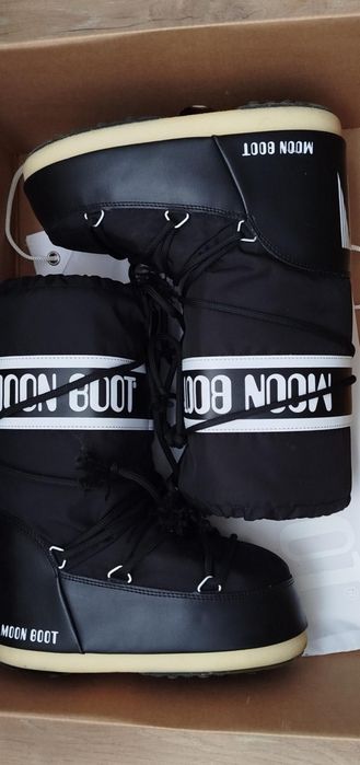 Ghete Moonboots fete