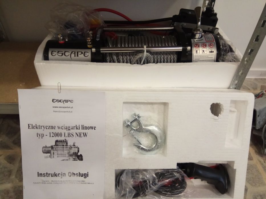 Troliu electric ESCAPE - 12.000 lbs ( ~ 5.440 kg) pentru platforme aut