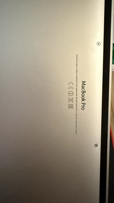 Продам свой MacBook pro 8/256 в отличном состояние sotiladi
