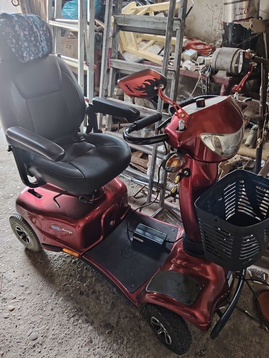 Tricicleta electrica adulți