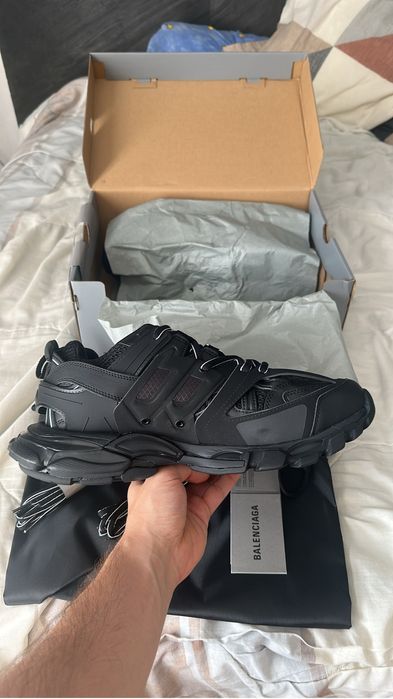 Balenciaga Track Black
