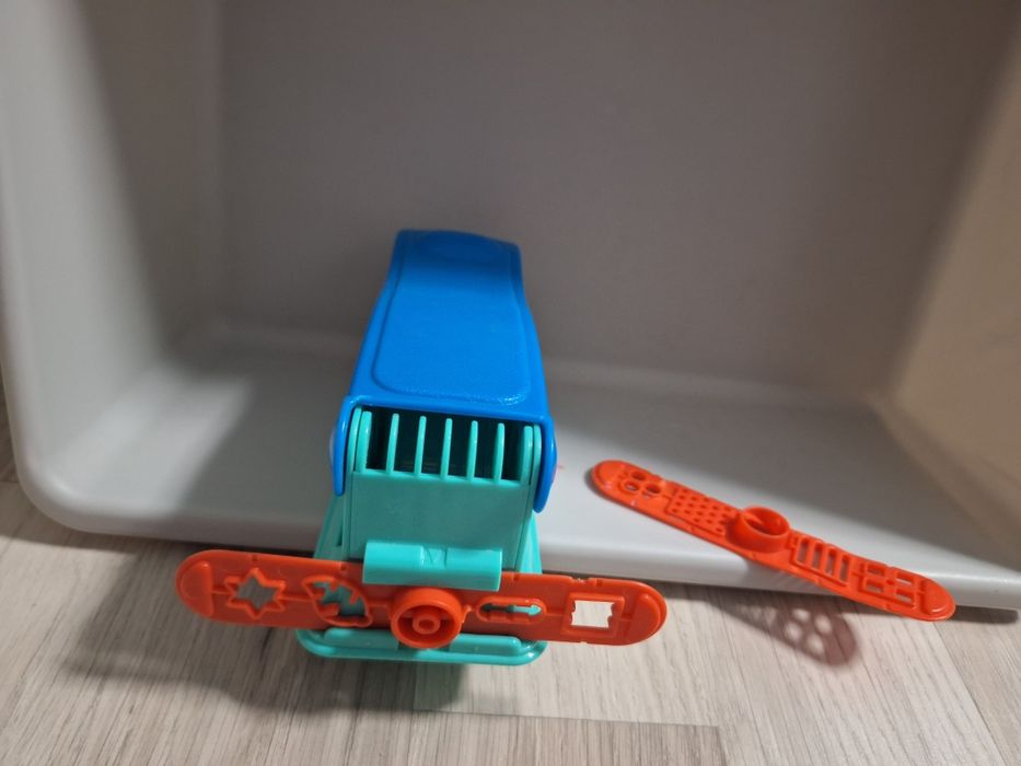 Matrite si jucarii playdoh