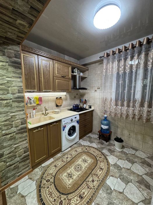 Сдаеться своя 4 комнатная квартира госпитальный рынок