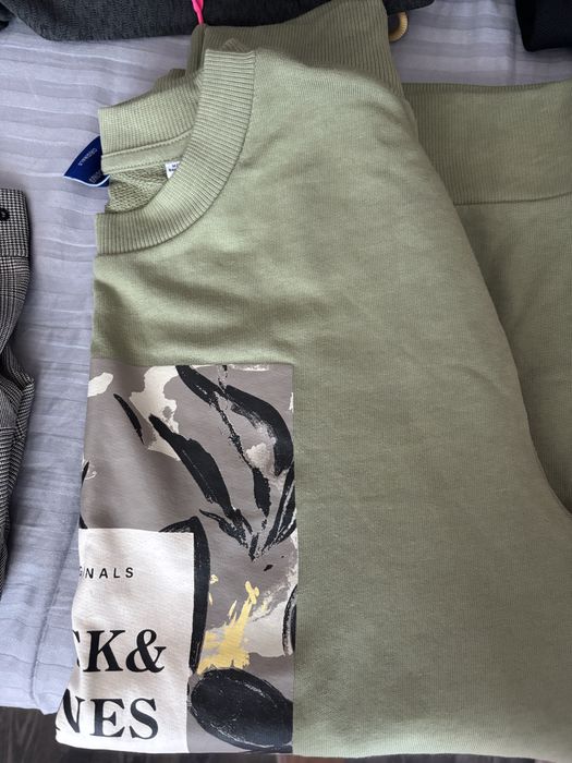 Суичери, къси ръкави много запазини