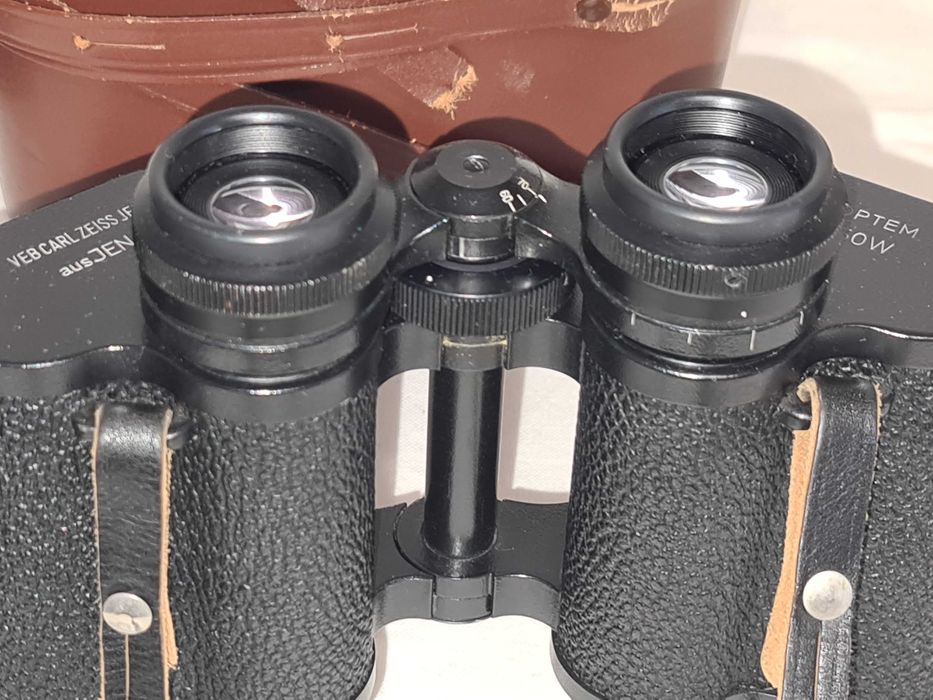 Binoclu Carl Zeiss 10x50 Jenoptem in stare LUX