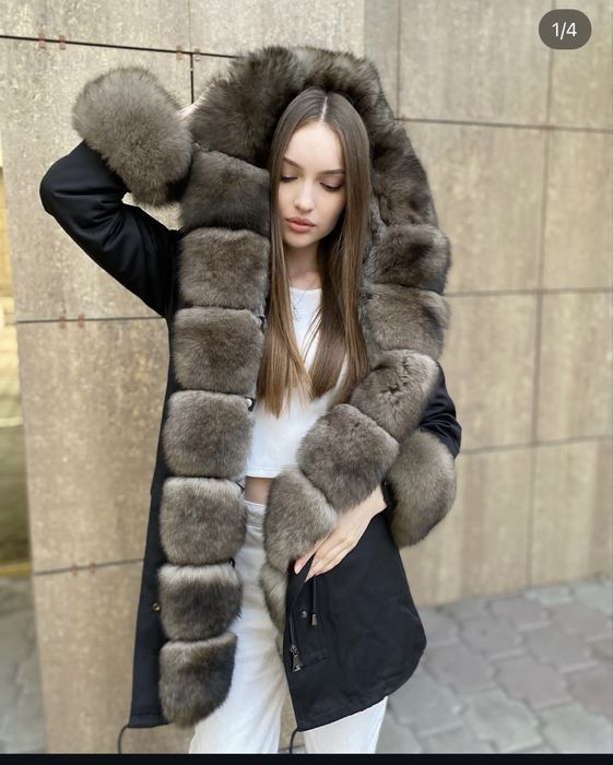 Продам парку 42-44р