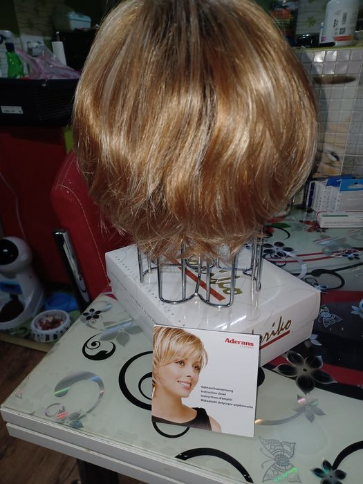 Vind urgent peruca NORIKO