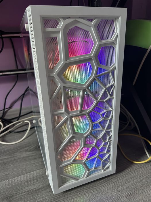 Vând Pc Gaming Impecabil
