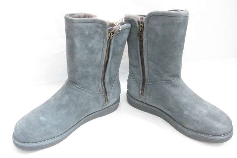 Ugg Classic cu fermoar din piele ! oferta 2026