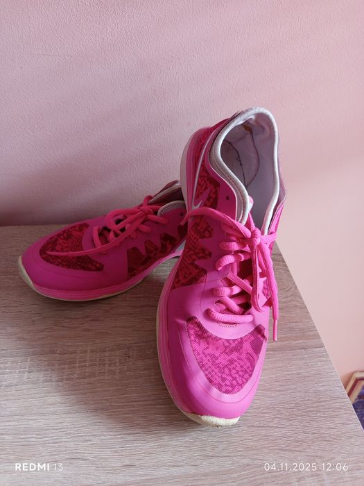 Дамски маратонки Nike