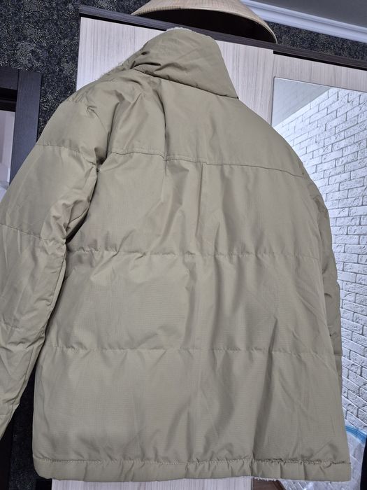 Продам куртку на мальчика подростка