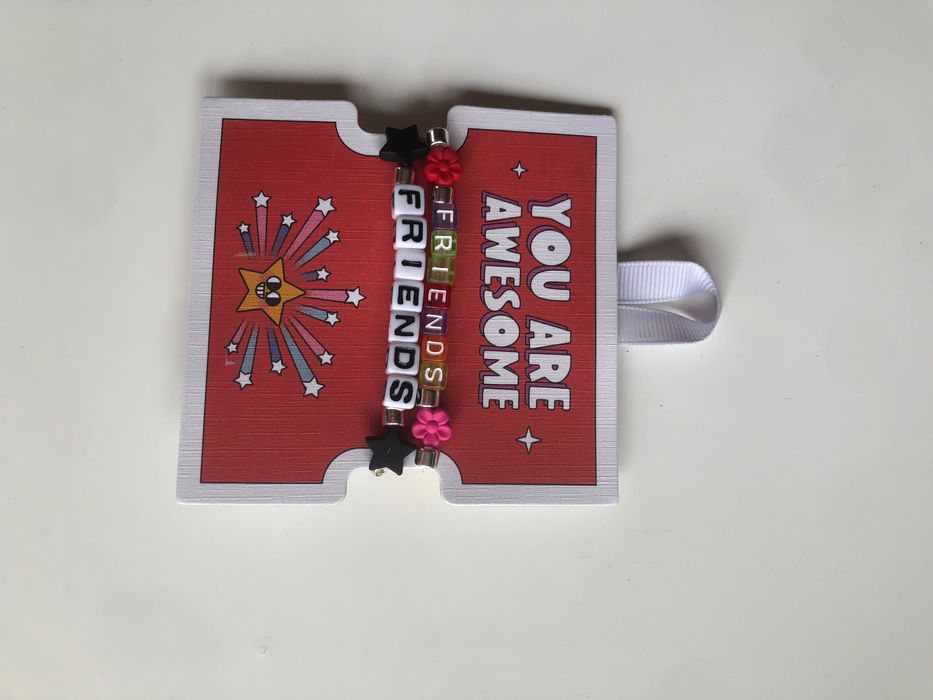 НОВИ Аксесоари за момиченце от Англия