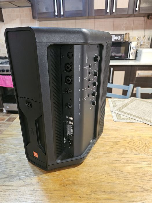 Boxa JBL eon one compact