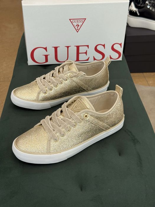 Дамски кецове Guess gold