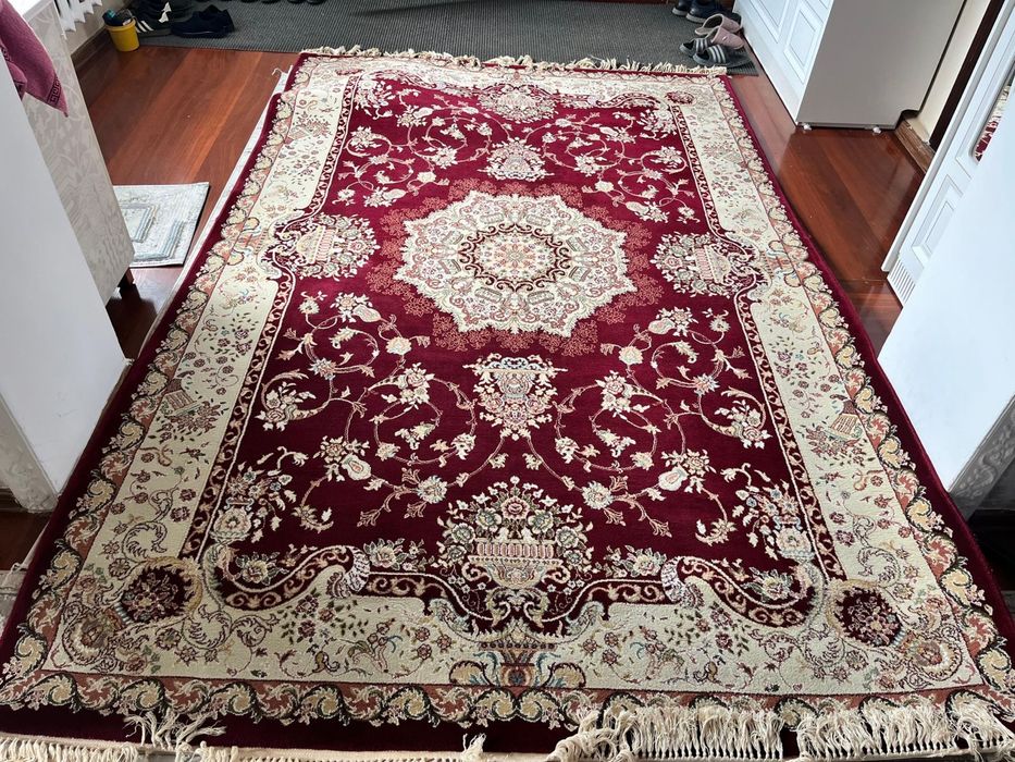 Ковер в отличном качестве