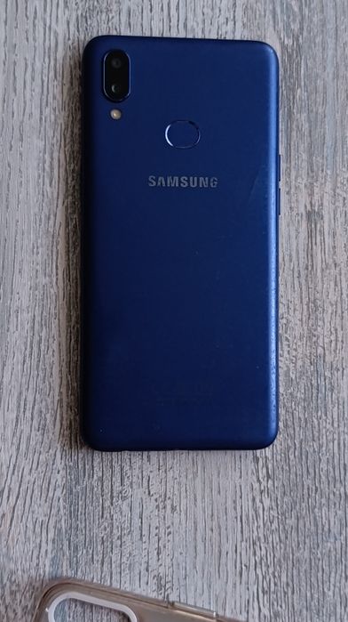 Продам самсунг А10s