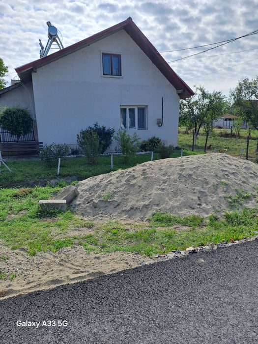 Vand casa renovata cu gradina mare in Bethausen
