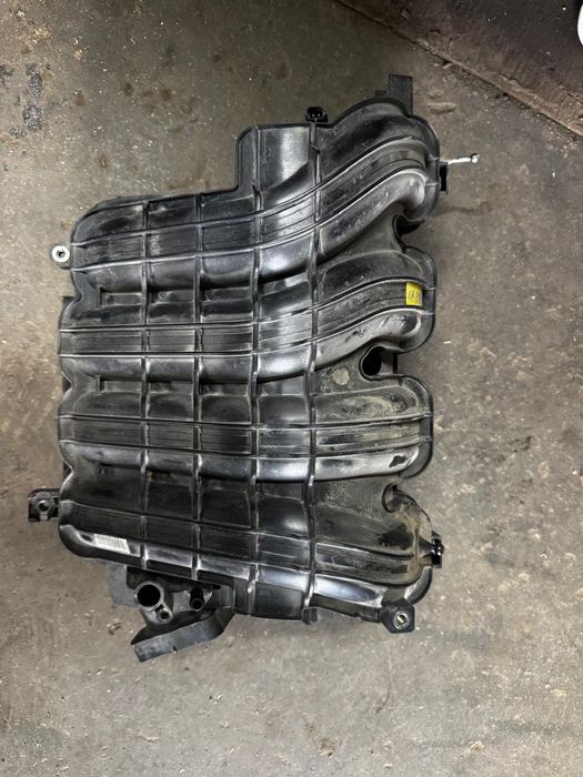 Впускной коллектор