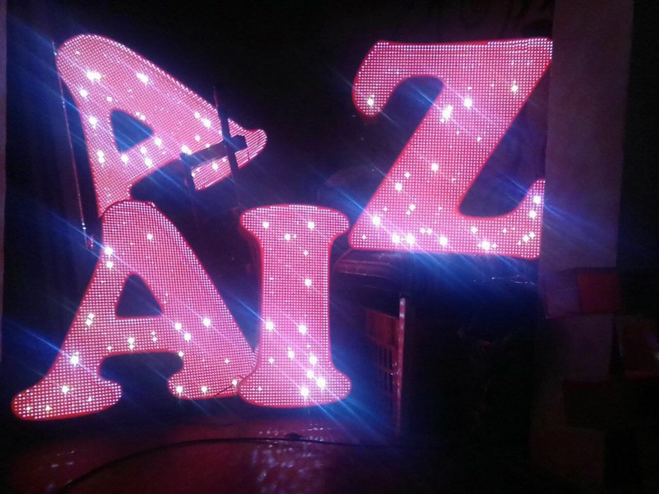 Reklama banner bukva