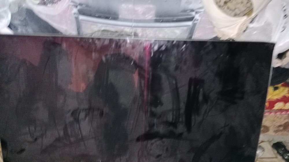 Продам на запчасти телевизор LG  диоганаль 140