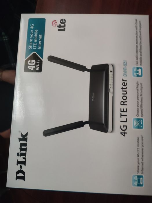 Router Wireless D-link DWR-921 cu slot SIM card, LTE 4G