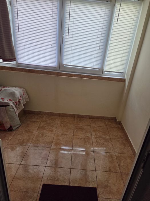 Vand apartament 4 camere