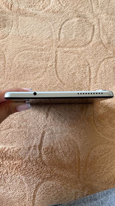 Lenovo Tab M8  Таблет практически неизползван, отлично състояние