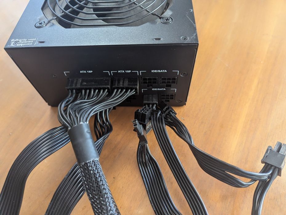 Блок питания модельный Cooler Master 650w GOLD
