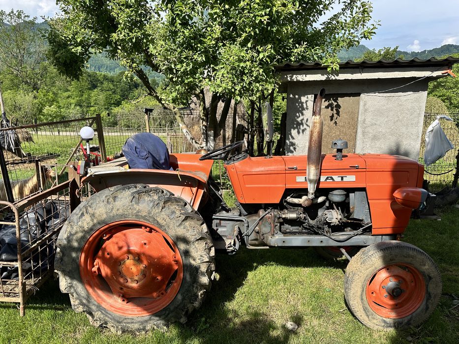 Tractor FIAT + plug