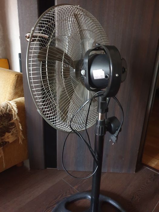 Продается вентилятор.