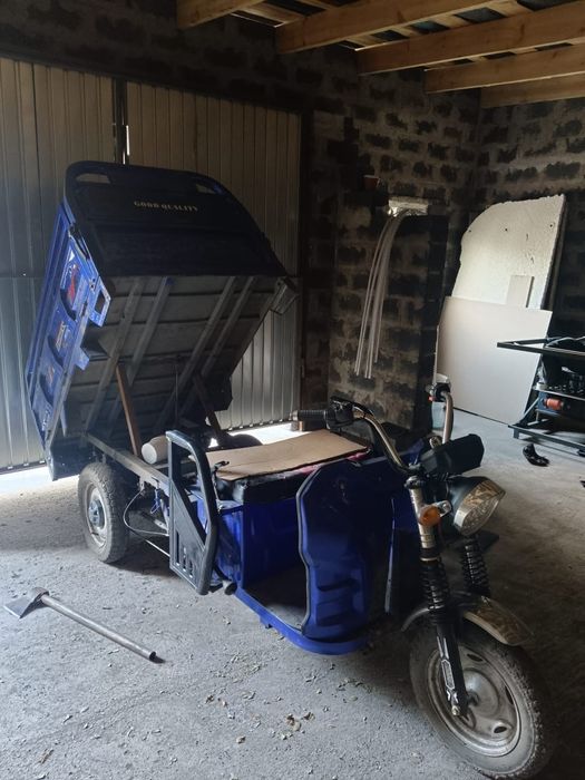 Продам электро муравей 240.000 торг